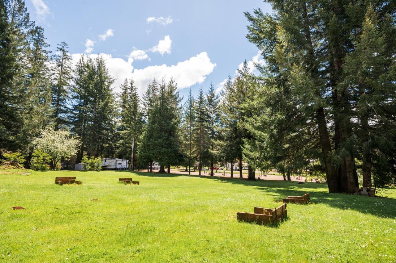 Redwood Meadows Rv Resort Crescent City Dış mekan fotoğraf